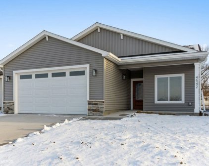 4542 Rohret  Road, Iowa City