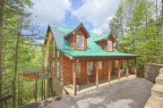 1823 Beach Front Drive, Sevierville image