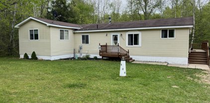 9082 Pontiac Trail, Evart