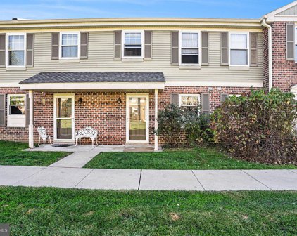 24 Barclay Ct Unit #204 U-24, Blue Bell