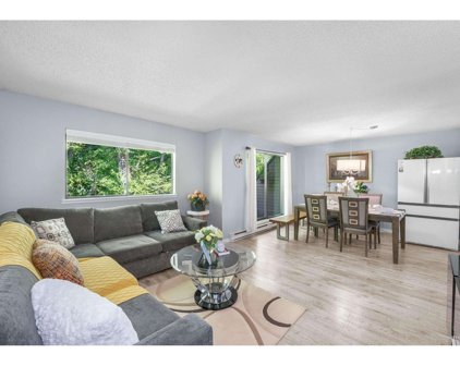 3325 Mountain Highway, North Vancouver
