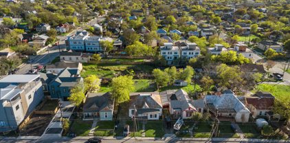 618 Montana St, San Antonio