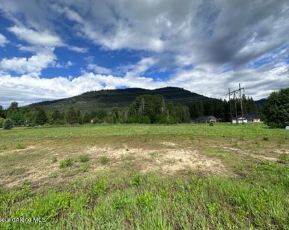 3125 Goodman Dr, Sandpoint