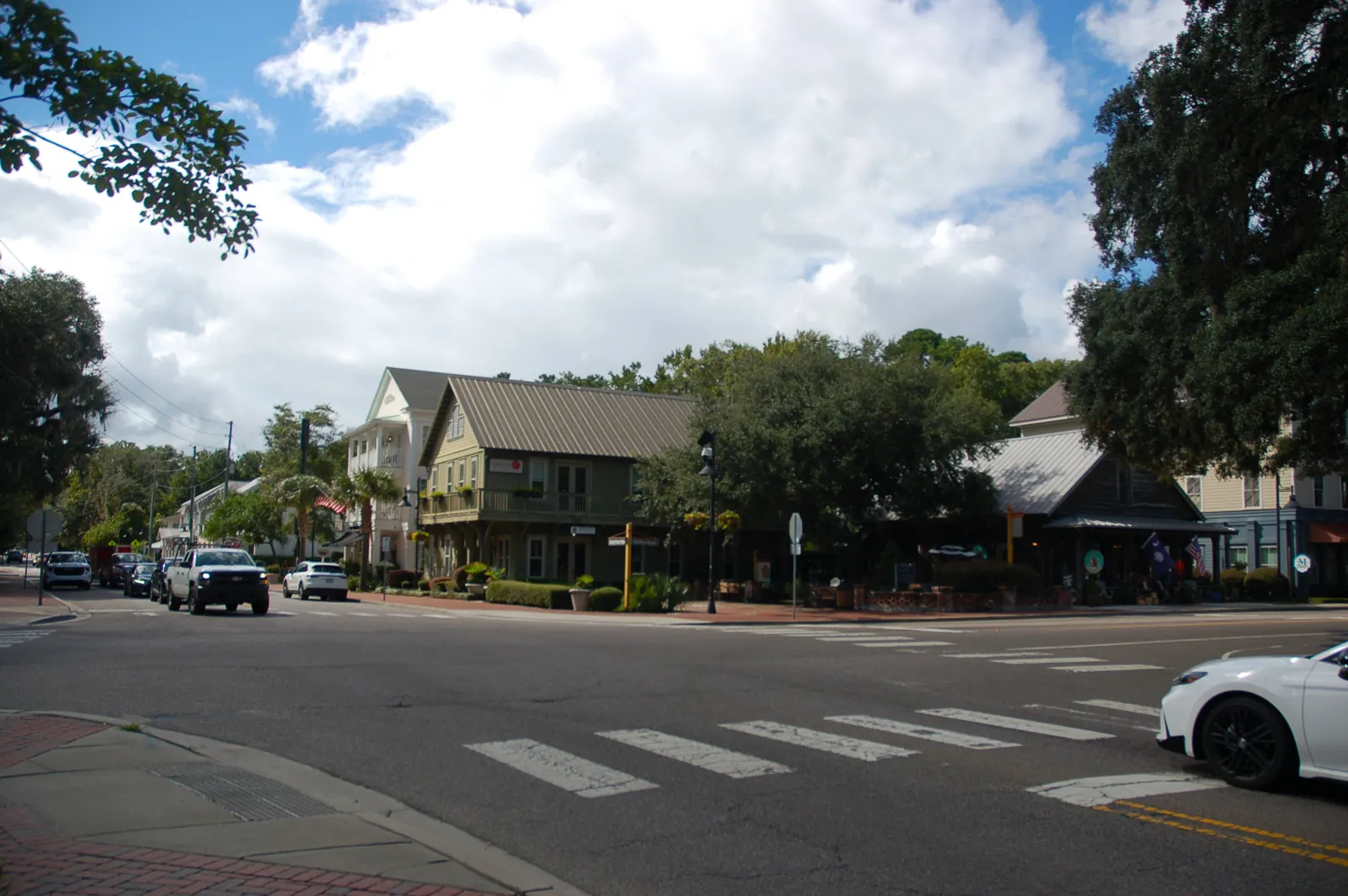 The four-way stop, a well-known local landmark in Bluffton, SC