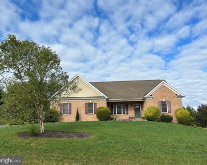 6670 Wind Ridge Rd, Mount Airy