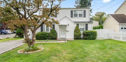 192 Cold Spring Road, Stamford