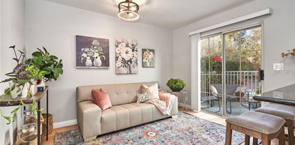 2350 Foothill Boulevard Unit 2, La Canada Flintridge