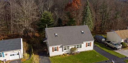 34-A Parsons Hill Dr, Worcester