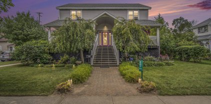 401 N Robert Street, Ludington