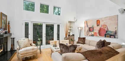 1006  Carol Dr Unit 5, West Hollywood