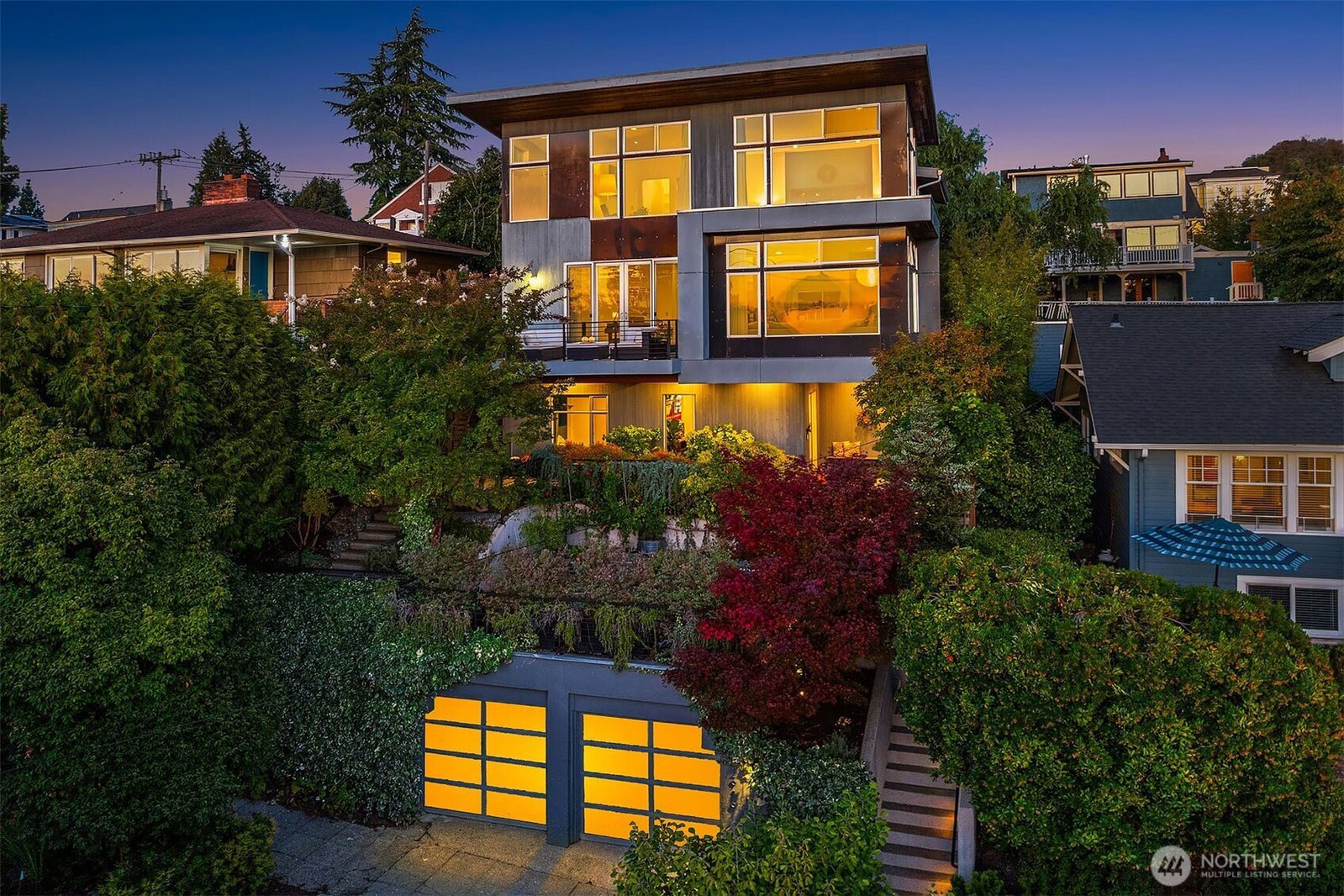 2916 11th Avenue W, Seattle | MLS# 2437335 | Skyline Properties, Inc ...