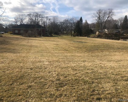 (C) Rochester, Rochester Hills