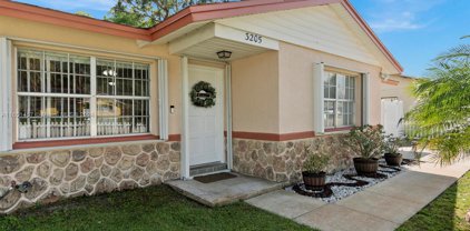 3205 Hibiscus Ave, Fort Pierce