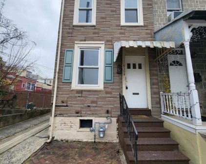 939 Locust St, Reading