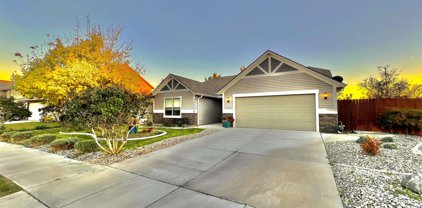 5004 NW Commons Dr, Pasco