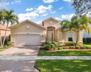 19207 Crystal St, Weston image