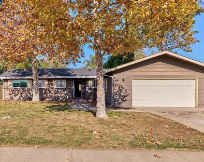 4529 Ashcroft Ave, Sacramento