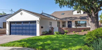 127 St Francis ST, Redwood City