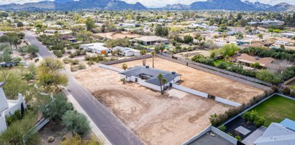 10420 N 64th Place, Paradise Valley