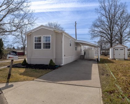 15 Scenic, Olmsted Township