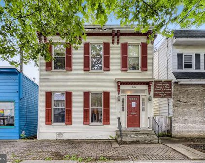 237 E Main St, Westminster