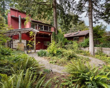 6450 Imperial Avenue, West Vancouver