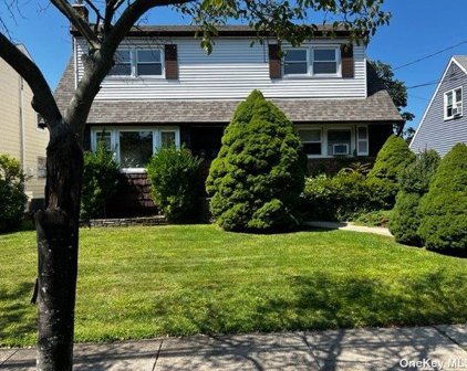 38 Staples Street, Farmingdale