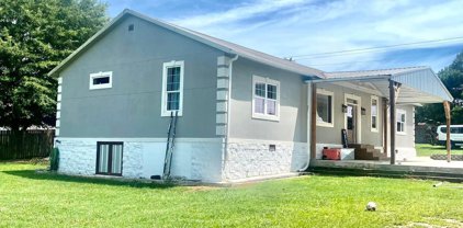 21 County Road 9032, Boaz