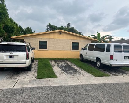 2731 Sw 7th St, Fort Lauderdale