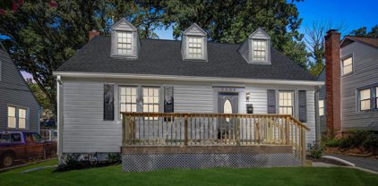 9608 48th Pl, College Park