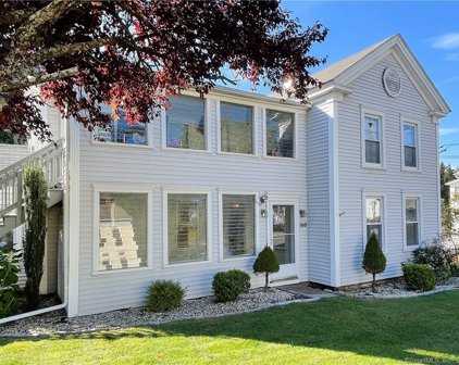 160 Main Street, East Windsor