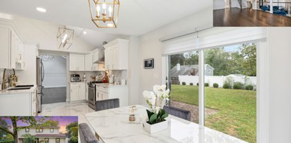 6 N Stevens Place, Hazlet