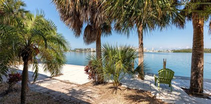 1493 Sea Gull Drive S, St Petersburg