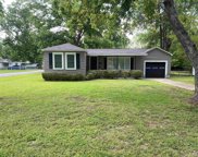 401 Mills, North Little Rock image