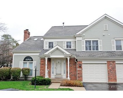 2543 E Hunter Drive, Arlington Heights