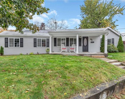 89 Intervale Road, Cranston