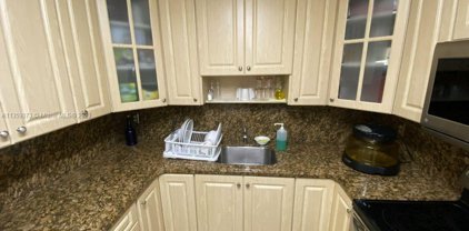 1900 W 68th St Unit #D205, Hialeah