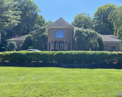 733 Galloping Hill Road, Franklin Lakes