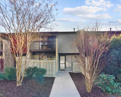 11153 Saffold Way, Reston