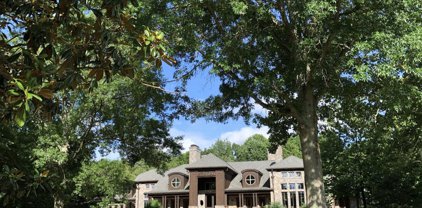 5836 Hillsboro Pike, Nashville