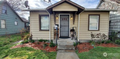 529 Bridges Avenue S, Kent