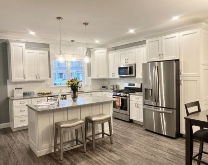 10 Wildwood Ln Unit B, Bourne