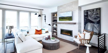 16 Augustus Drive, Middletown