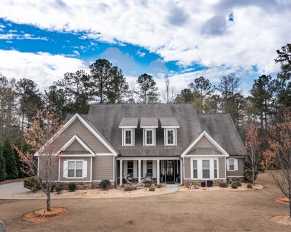 340 Discovery Lake Drive, Fayetteville