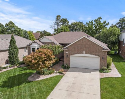 55076 Woods, Shelby Twp