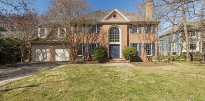 9800 Hall Rd, Potomac