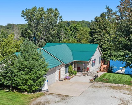 5440 Apple Lane, Ludington