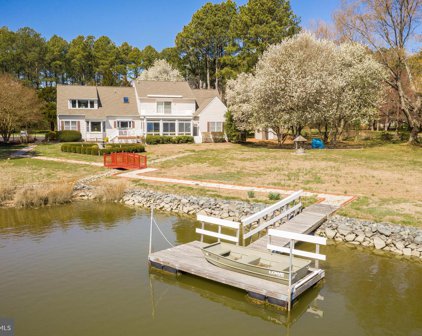 4621 Bachelors Point Rd, Oxford