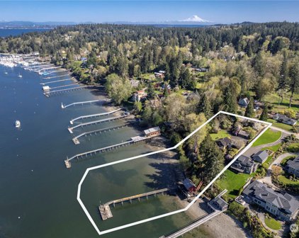 5943 Rose Loop NE, Bainbridge Island