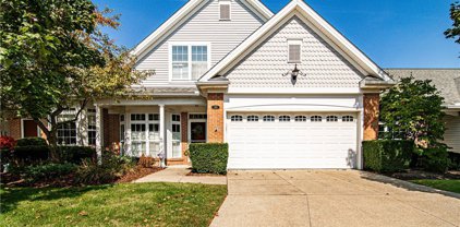 390 Rosebury Court Unit 52, Mayfield Heights